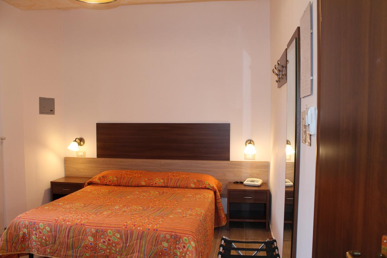 Hotel Terme Rosaleo كازاميتْشيولا تيرمي المظهر الخارجي الصورة